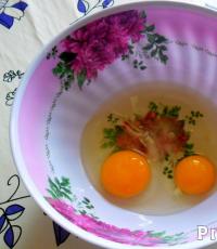 Вкусные оладушки на кефире или простокваше с яйцом и зеленым луком Пышные оладьи с зеленым луком