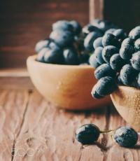 Виноград — полезные свойства плодов и сока для укрепления здоровья