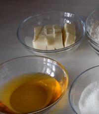 Торт медовик: класичні рецепти в домашніх умовах